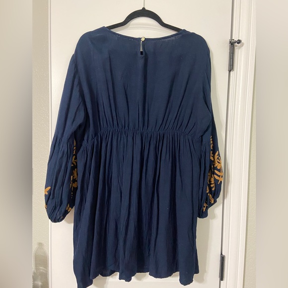 perfectly Priscilla Dresses & Skirts - Navy with tan embroidery dress/tunic